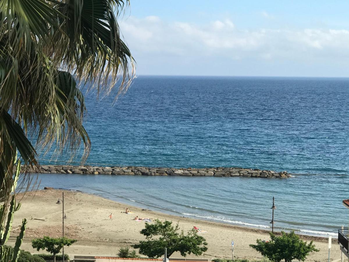 Terramata Resort Case Vacanza سانتو ستيفانو أل ماري المظهر الخارجي الصورة