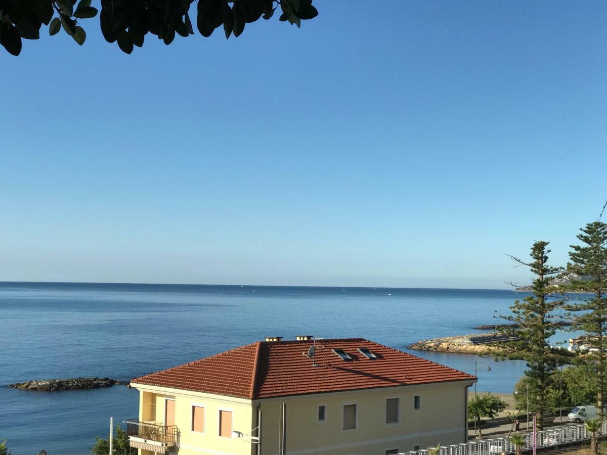Terramata Resort Case Vacanza سانتو ستيفانو أل ماري المظهر الخارجي الصورة